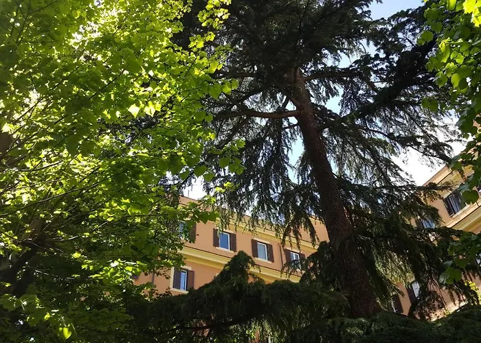 Отель типа "постель и завтрак" Bed & Breakfast A Casa Di Lia A Roma 4*