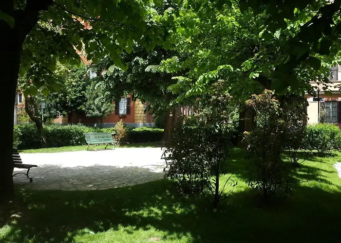 Отель типа "постель и завтрак" Bed & Breakfast A Casa Di Lia A Roma Рим