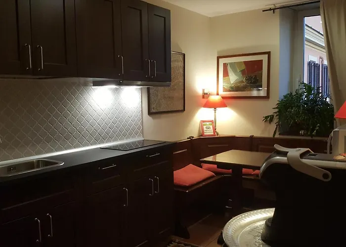Отель типа "постель и завтрак" Bed & Breakfast A Casa Di Lia A Roma Рим