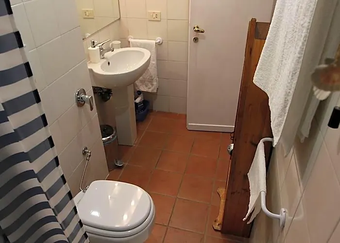 Отель типа "постель и завтрак" Bed & Breakfast A Casa Di Lia A Roma 4*