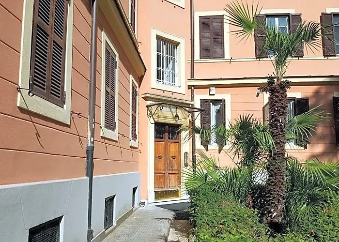 Отель типа "постель и завтрак" Bed & Breakfast A Casa Di Lia A Roma 4*