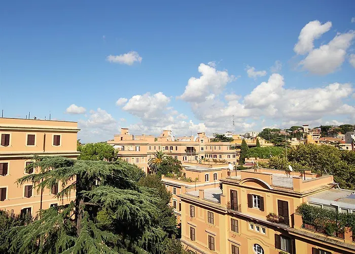 Отель типа "постель и завтрак" Bed & Breakfast A Casa Di Lia A Roma Рим