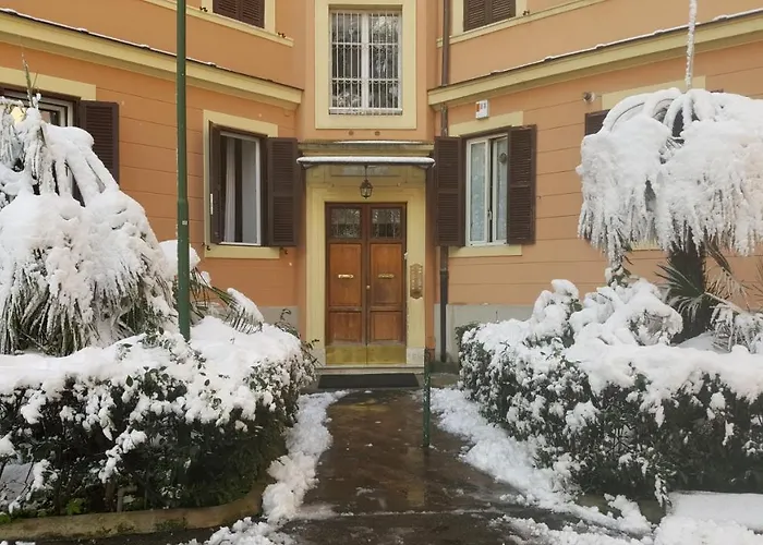 Отель типа "постель и завтрак" Bed & Breakfast A Casa Di Lia A Roma Рим