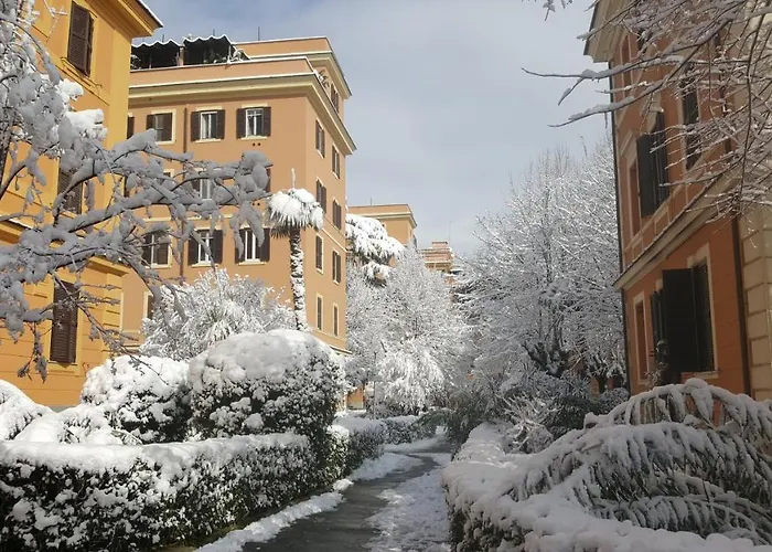 Отель типа "постель и завтрак" Bed & Breakfast A Casa Di Lia A Roma
